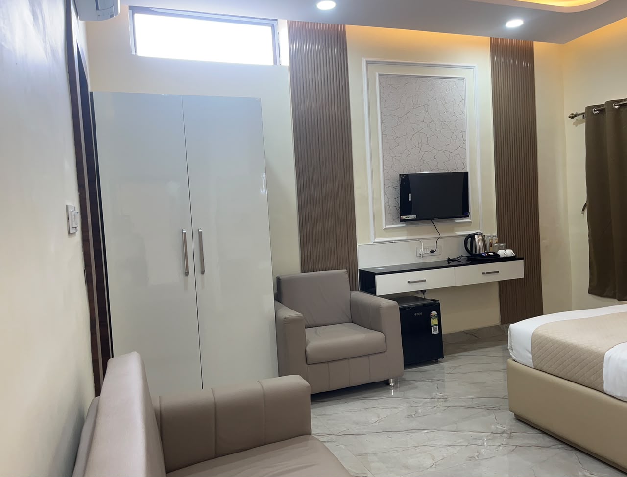 Room 6